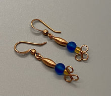 Load image into Gallery viewer, Francie Earrings: Copper Twisties with Glass
